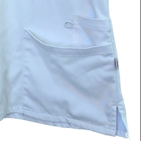 Urbane Scrub Top and Heart + Soul T Shirt White Black XS - Picture 13 of 16